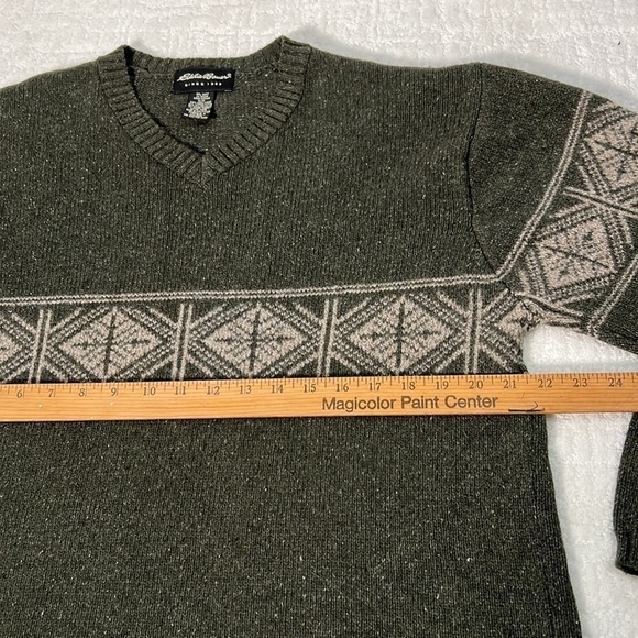 Eddie Bauer wool blend fair isle gray ivory long sleeve v-neck pullover men's M - Picture 6 of 7